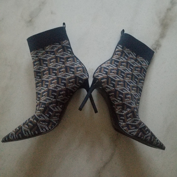 Guess Ankle Booties - Picture 2 of 4